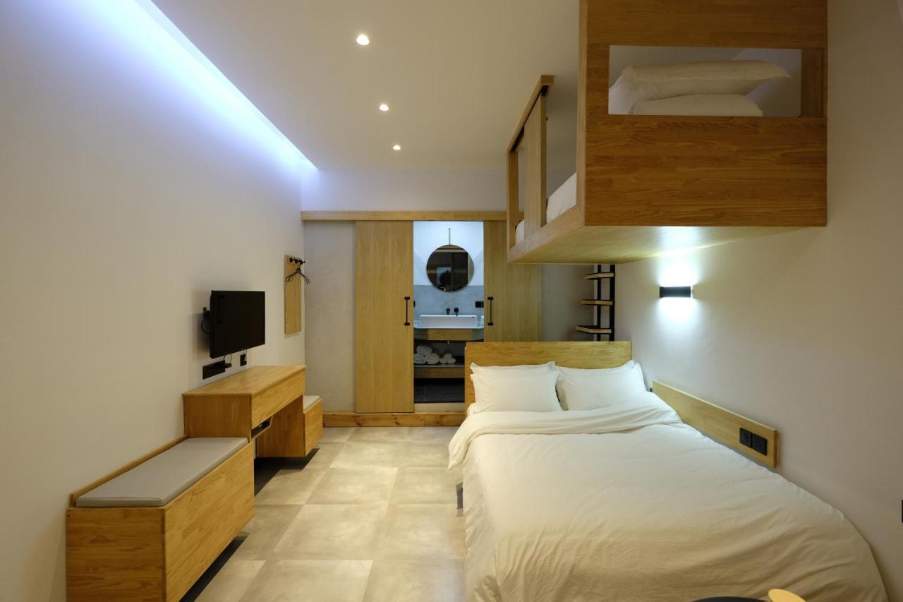 Dali Loft Travelling With Hostel Zewnętrze zdjęcie